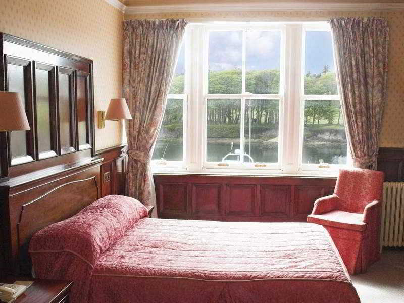 Royal Hotel
